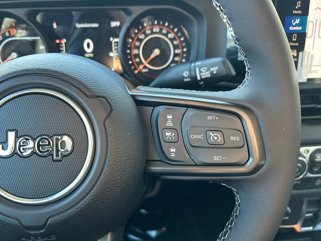 New 2026 Jeep Gladiator Sport AWD/4WD image 16