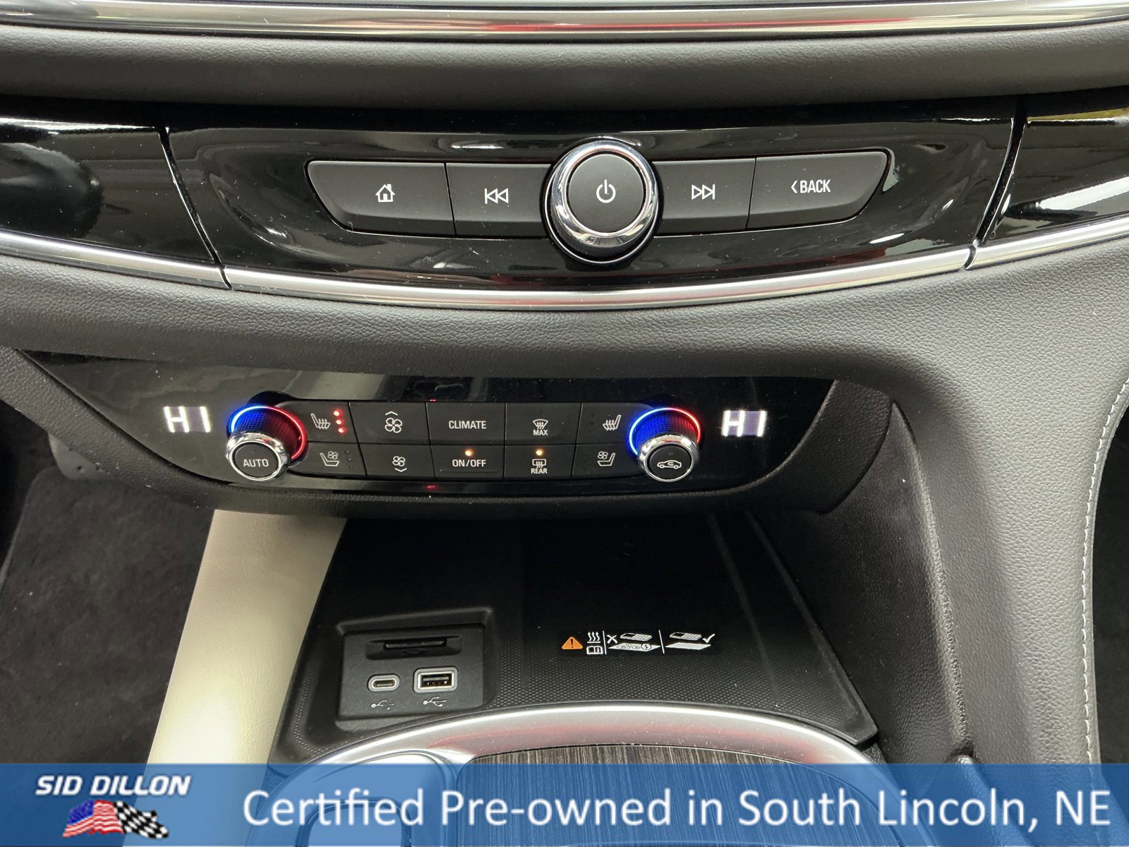 Used 2022 Buick Enclave Avenir w/ Avenir Technology Package image 12