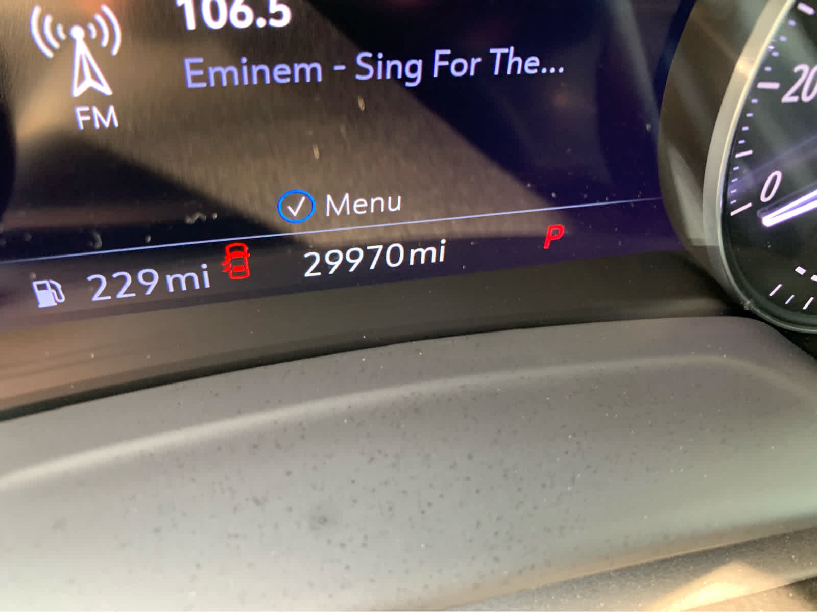Used 2022 Buick Envision Essence w/ Technology Package I AWD/4WD image 16