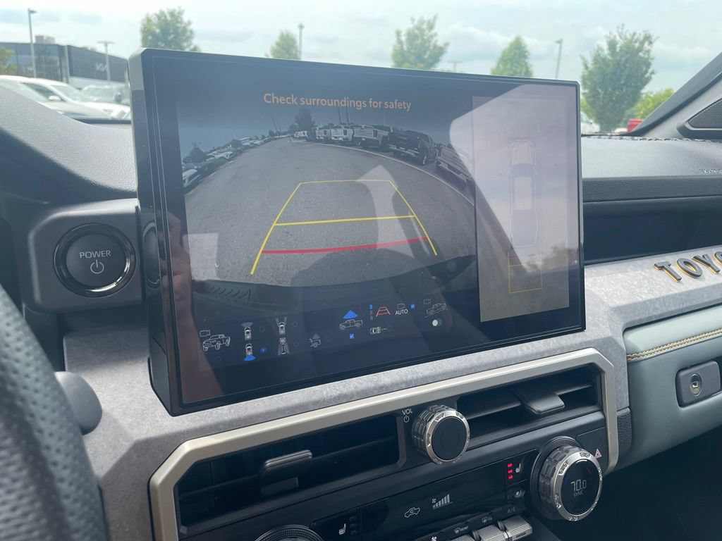 Used 2024 Toyota Tacoma 4x4 Double Cab Hybrid image 15