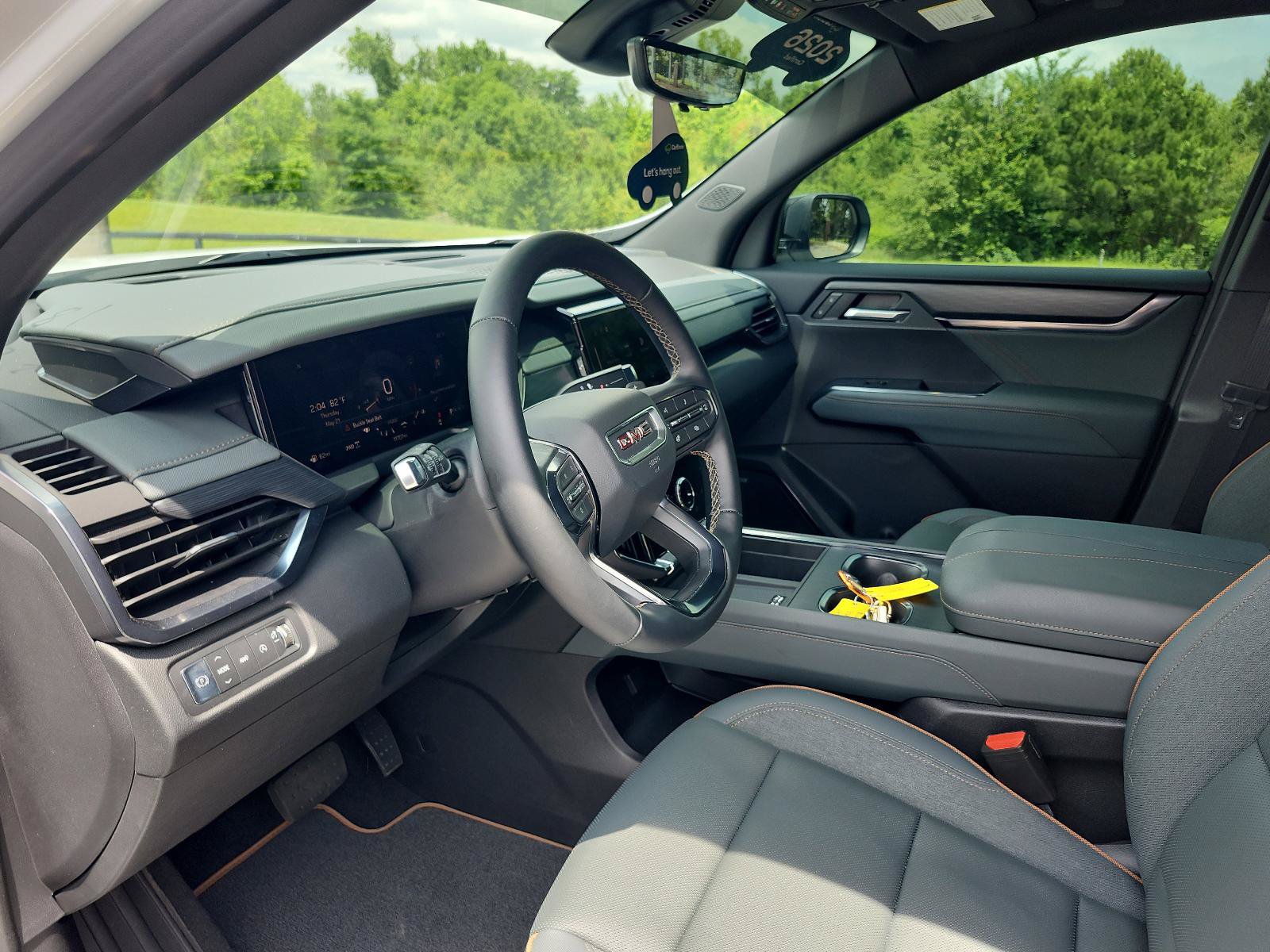 Certified 2026 GMC Acadia AT4 w/ Luxury Package AWD/4WD image 15