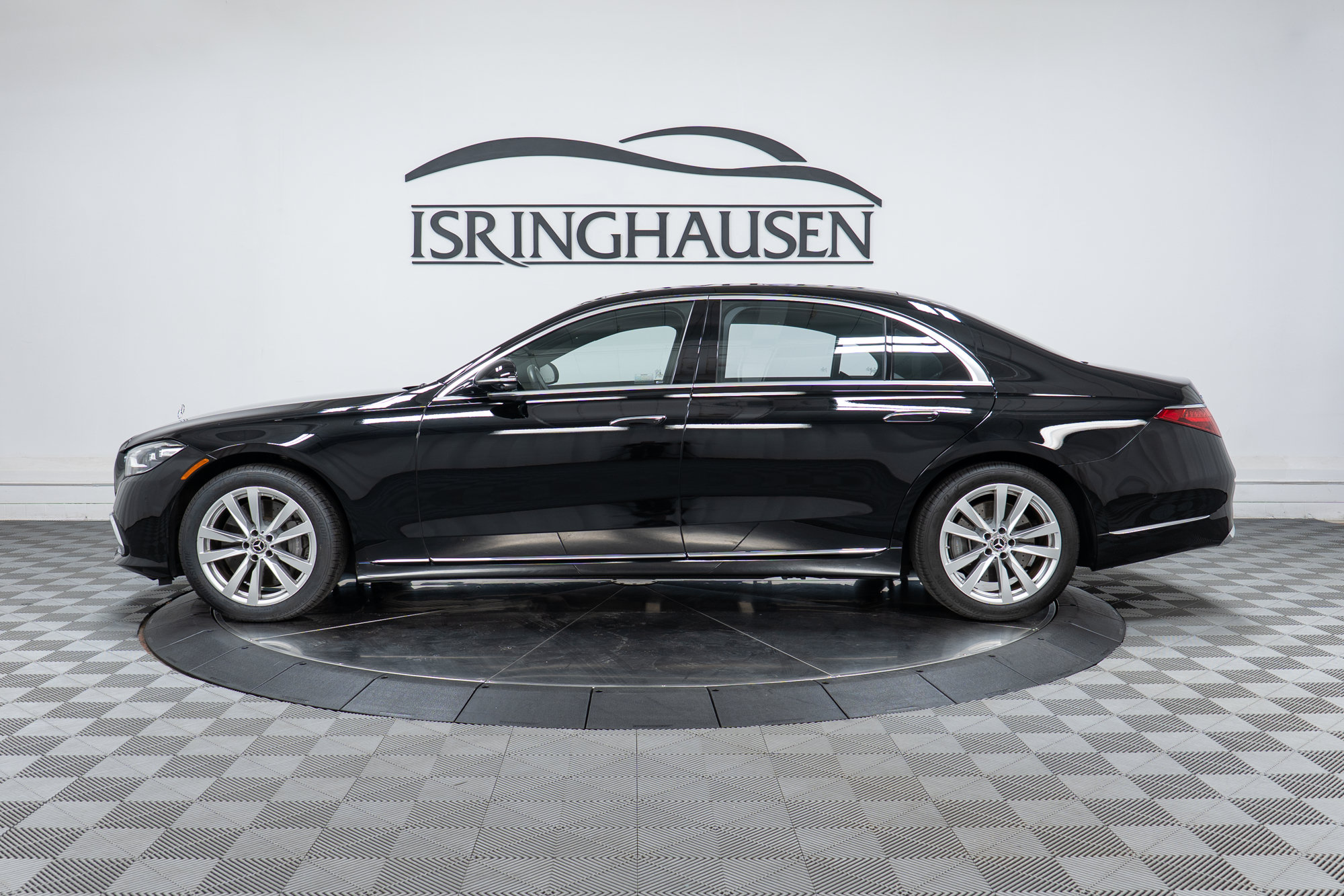 Certified 2023 Mercedes-Benz S 500 4MATIC w/ 3D Technology Package image 8