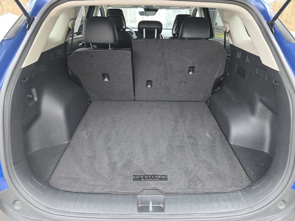 Used 2024 Kia Sportage EX image 19