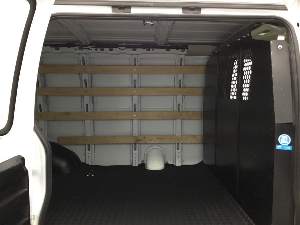 Used 2023 GMC Savana 2500 w/ Driver Convenience Package image 17