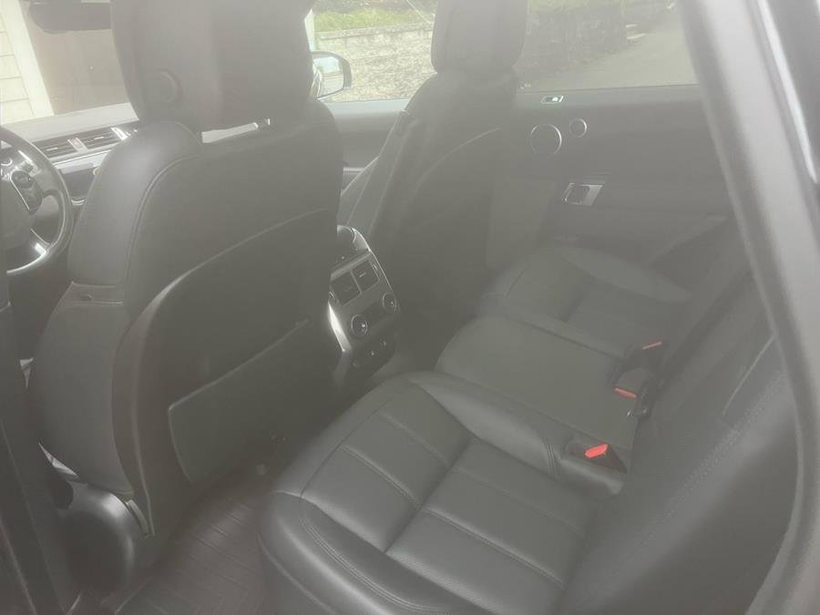 Used 2020 Land Rover Range Rover Sport HSE image 14
