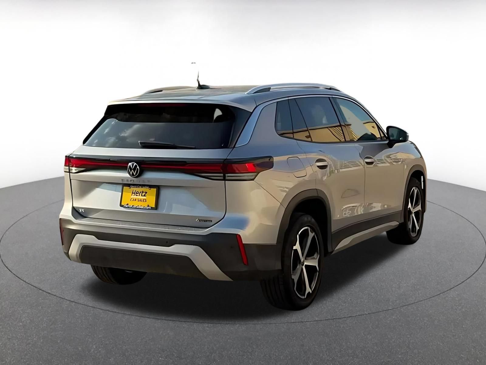 Used 2026 Volkswagen Tiguan SE AWD/4WD image 14