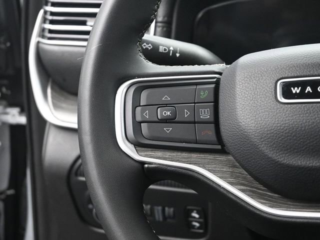 Used 2024 Jeep Wagoneer L Series II w/ Flexible Seating Group image 32