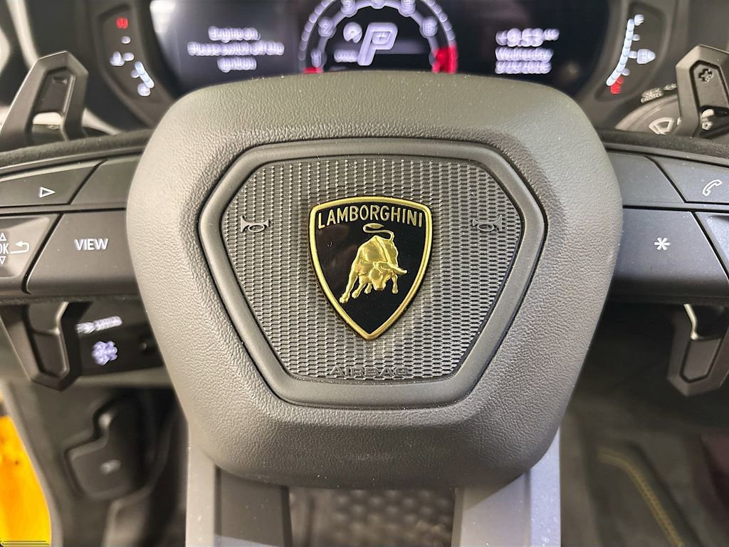 Used 2024 Lamborghini Urus Performante AWD/4WD image 21