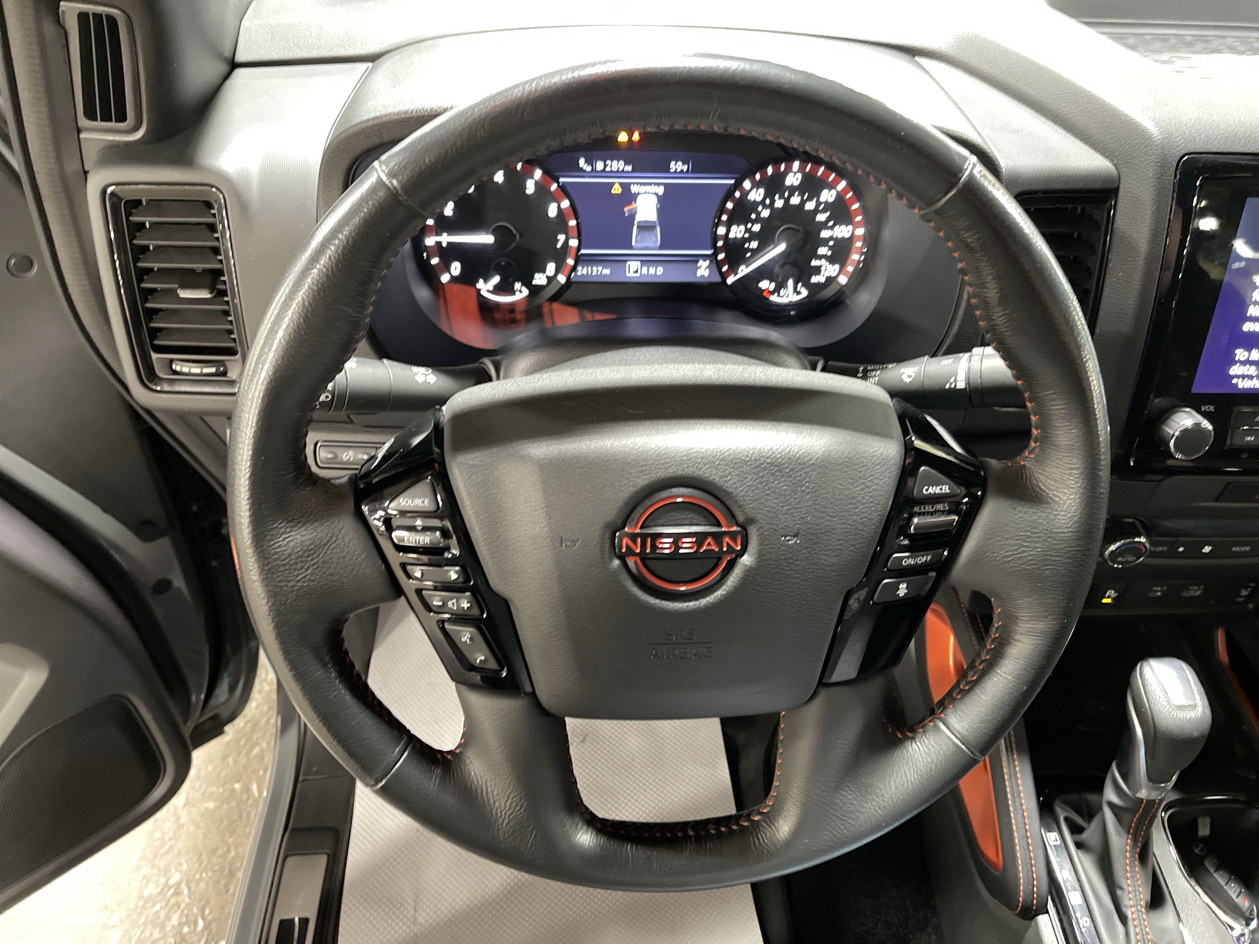 Used 2023 Nissan Frontier PRO-4X w/ Pro Convenience Package image 18