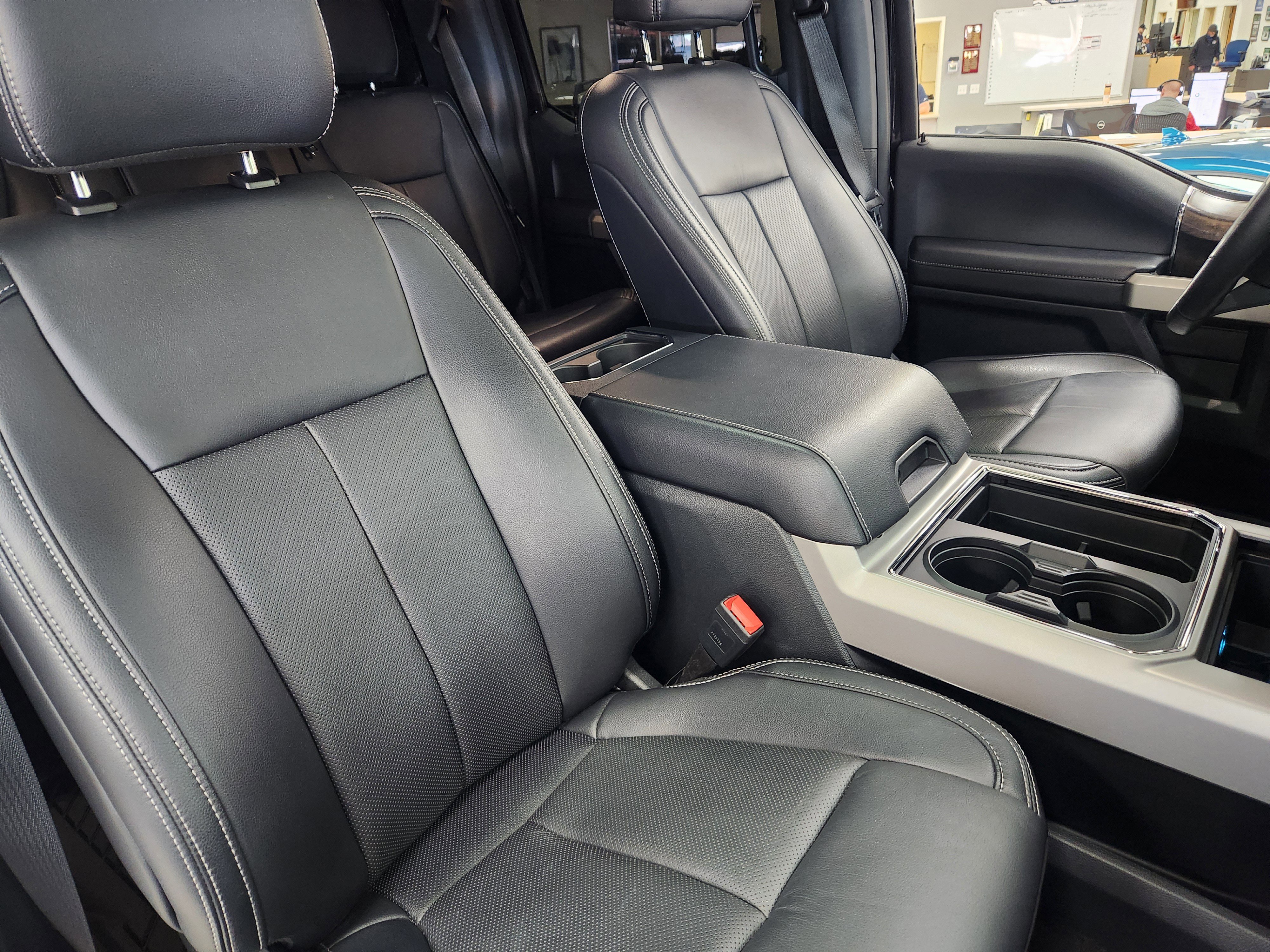 Used 2022 Ford F250 Lariat w/ Lariat Ultimate Package image 12