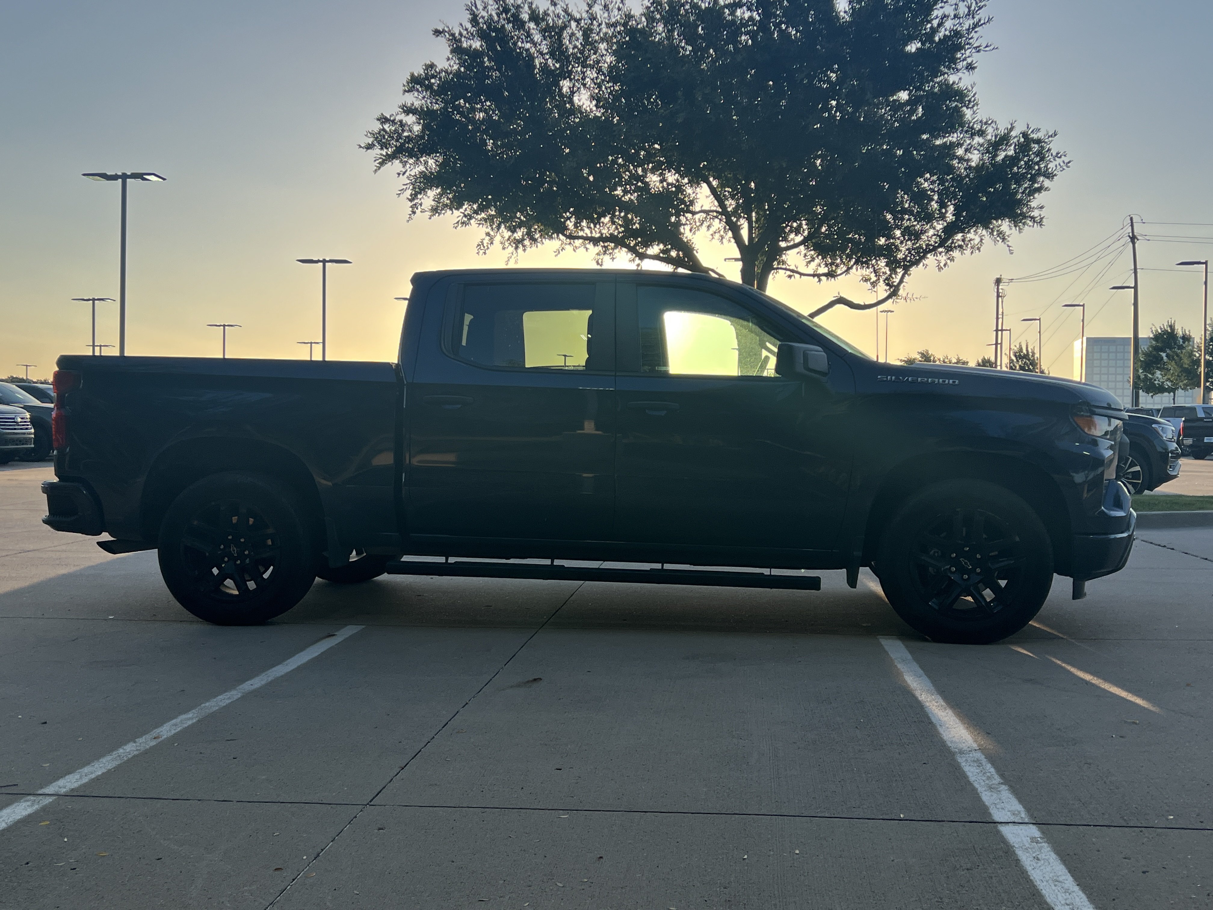 Used 2022 Chevrolet Silverado 1500 Custom RWD image 10