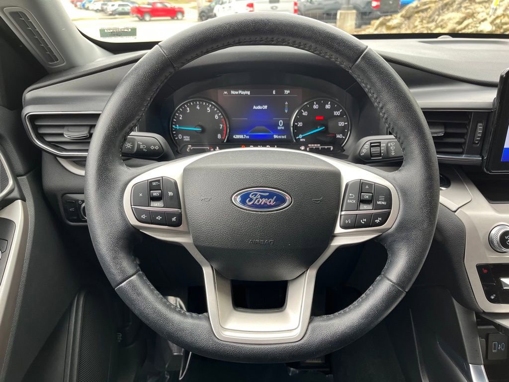 Certified 2023 Ford Explorer XLT w/ Equipment Group 202A image 16