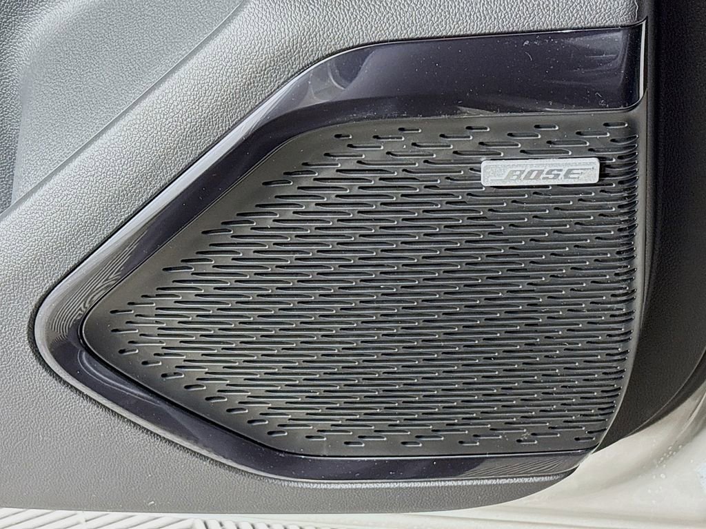 New 2026 GMC Acadia AT4 w/ Luxury Package image 26