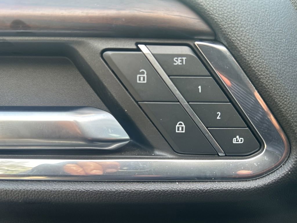 Used 2024 GMC Sierra 1500 SLT w/ SLT Premium Plus Package image 27