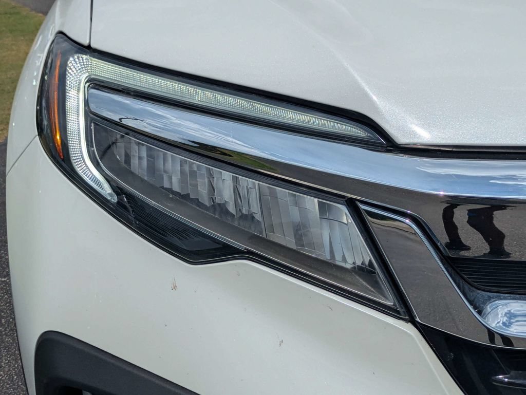 Used 2021 Honda Pilot Touring image 10