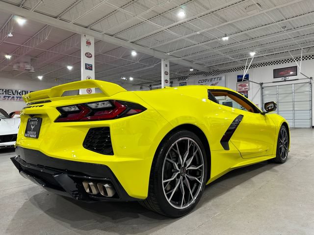 Used 2023 Chevrolet Corvette Stingray Premium Conv w/ Z51 Performance Package RWD image 9