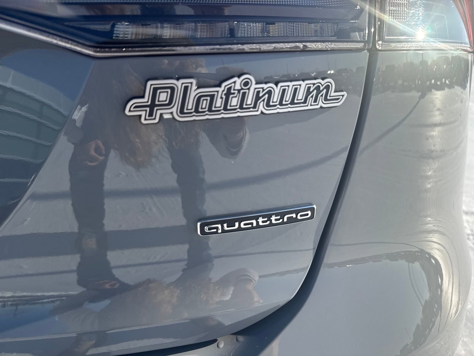 Used 2024 Audi Q4 e-tron Premium image 33