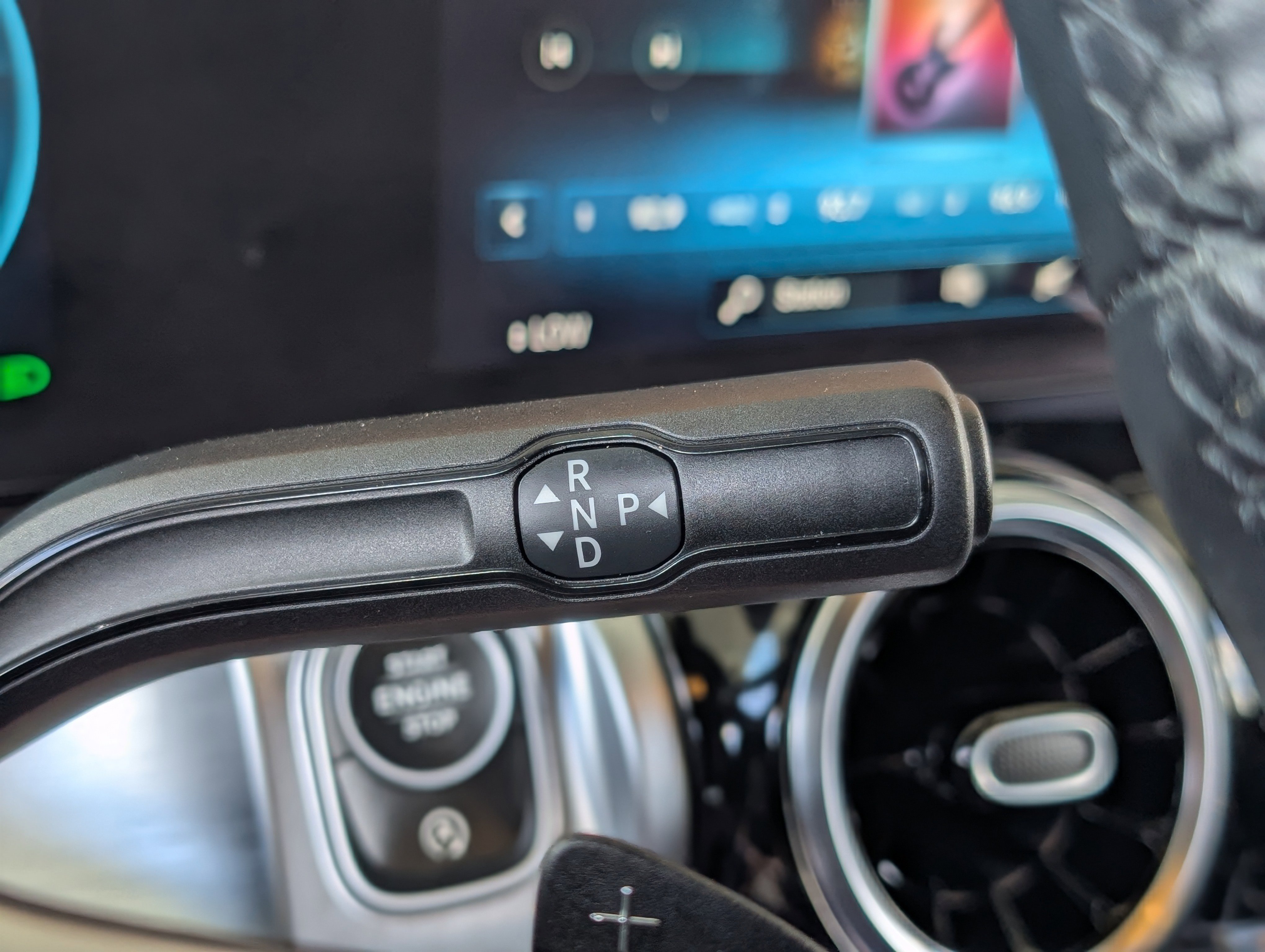 Used 2023 Mercedes-Benz GLB 250 4MATIC image 21