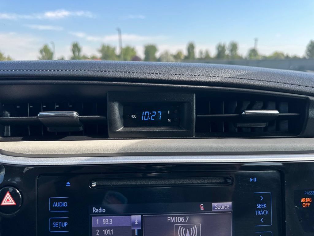 Used 2019 Toyota Corolla LE FWD image 3