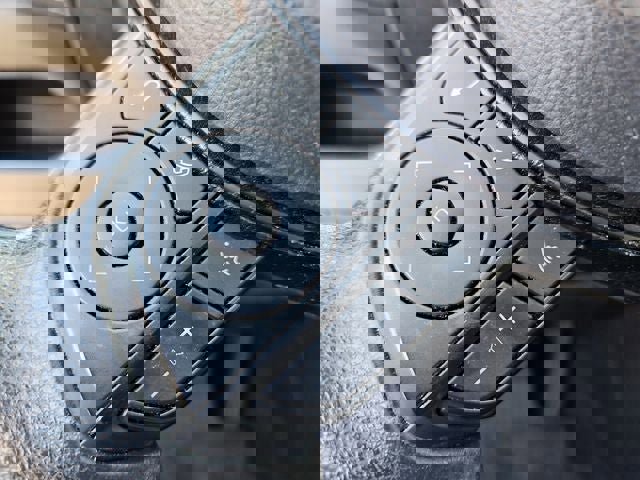 Used 2021 Toyota RAV4 XLE image 27