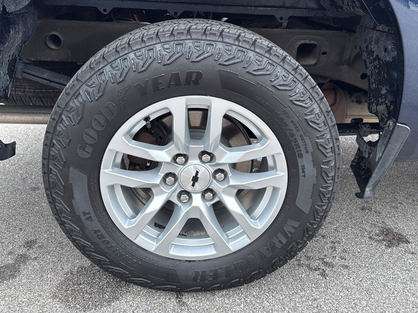 Used 2022 Chevrolet Silverado 1500 RST w/ Z71 Off-Road Package AWD/4WD image 13