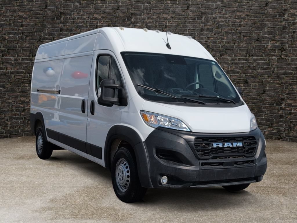 Used 2025 RAM ProMaster 2500 w/ Convenience Group FWD image 2