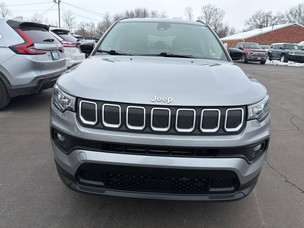 Used 2022 Jeep Compass Latitude image 7