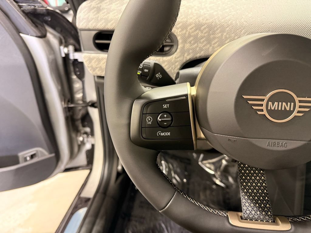 Used 2025 MINI Cooper S FWD image 13
