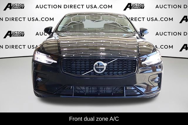 Used 2024 Volvo S60 B5 Plus AWD/4WD image 3