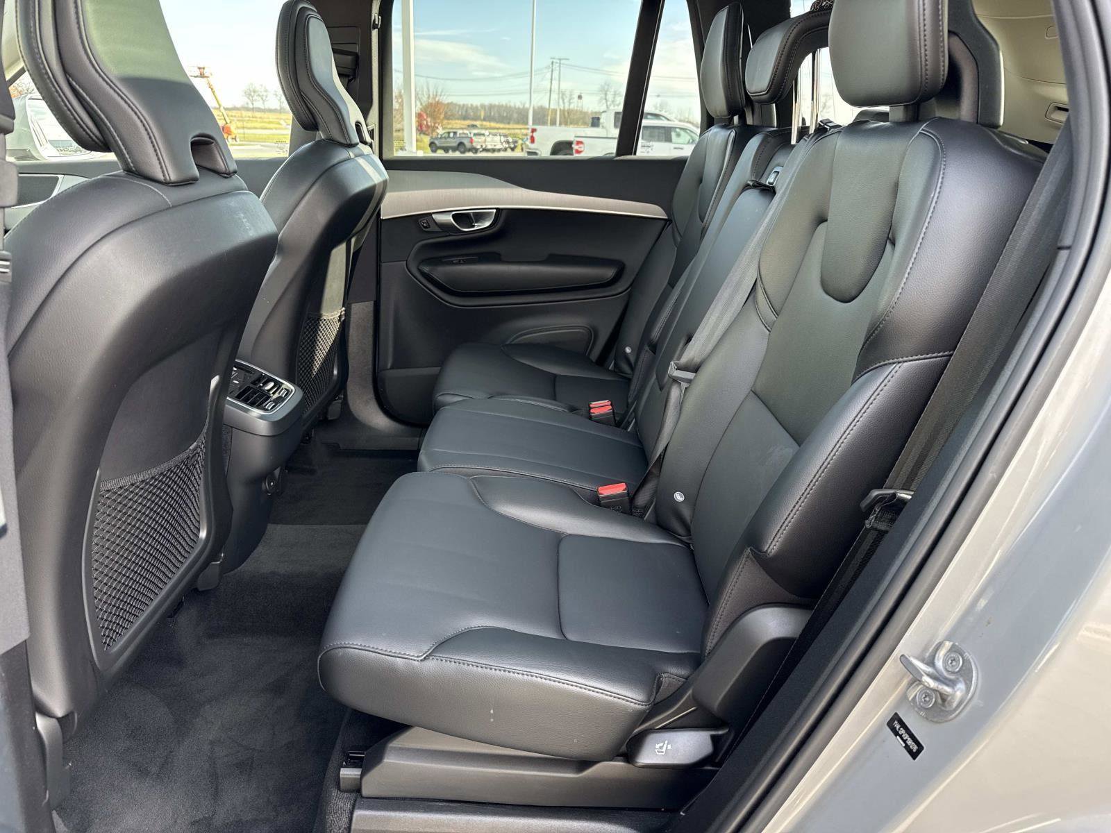 Used 2023 Volvo XC90 B5 Core w/ Protection Package Premier image 22