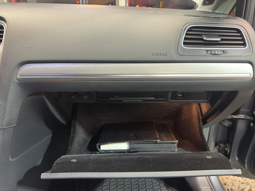 Used 2015 Volkswagen Golf TDI SE FWD image 23