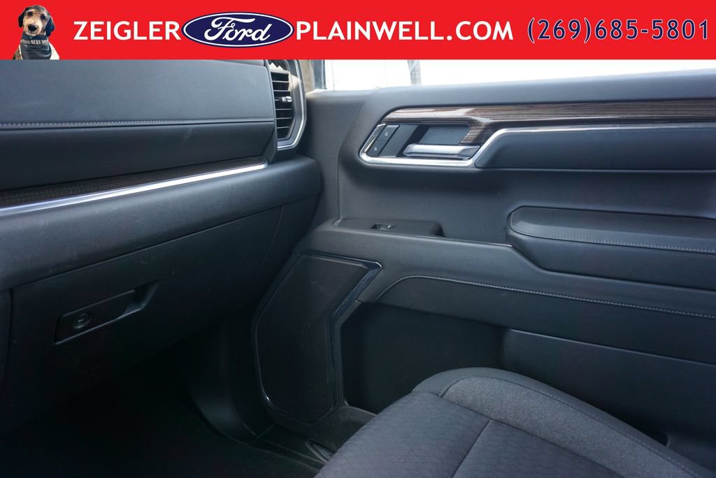 Used 2024 Chevrolet Silverado 1500 LT AWD/4WD image 31