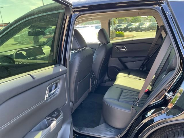 New 2026 Nissan Rogue Platinum w/ Platinum Premium Package AWD/4WD image 14
