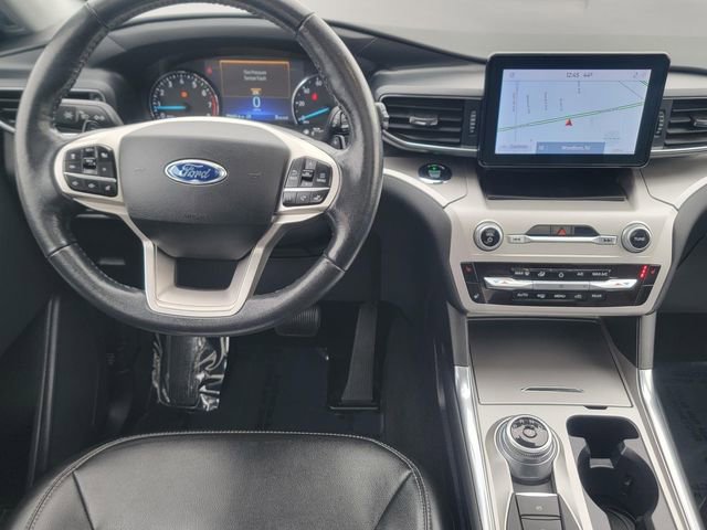 Used 2020 Ford Explorer XLT w/ Equipment Group 202A image 14