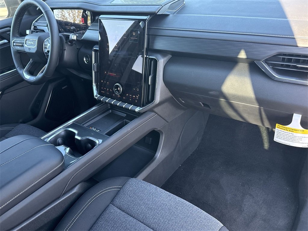 New 2025 GMC Acadia Elevation image 38