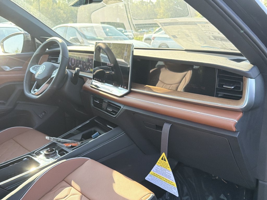 New 2026 Volkswagen Tiguan SEL R-Line AWD/4WD image 19