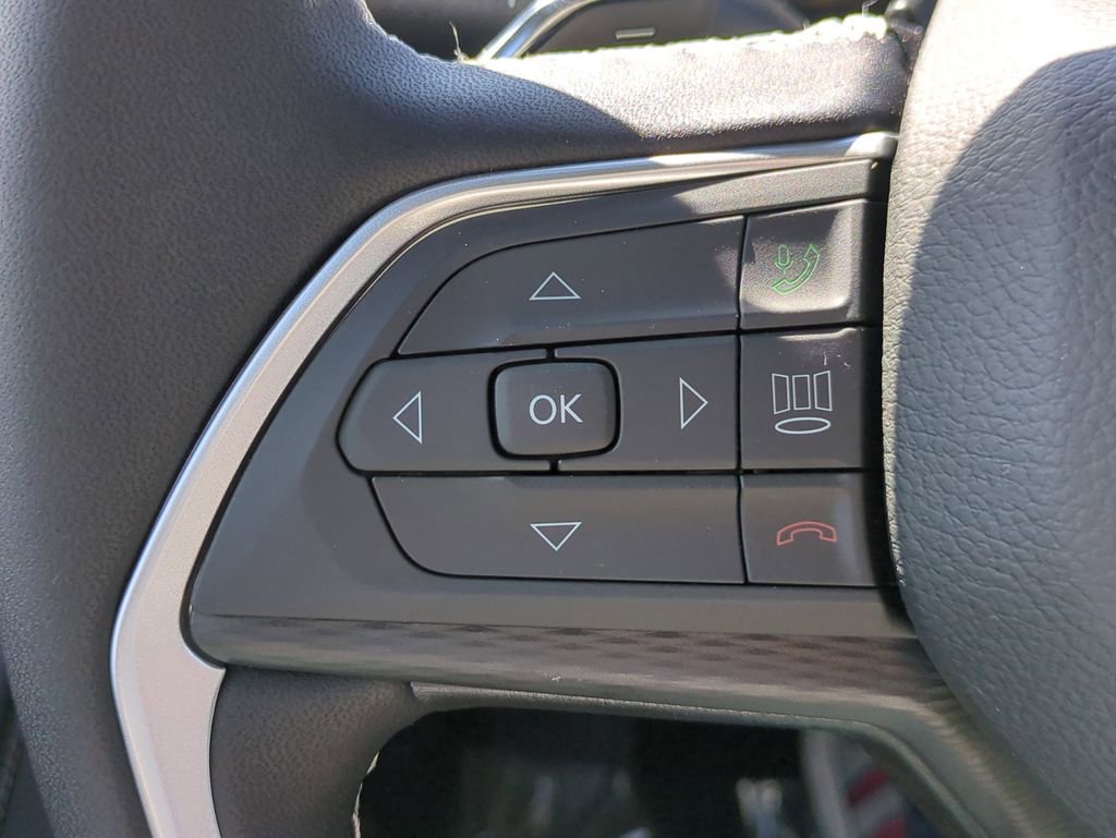 New 2025 Jeep Grand Cherokee Laredo AWD/4WD image 24