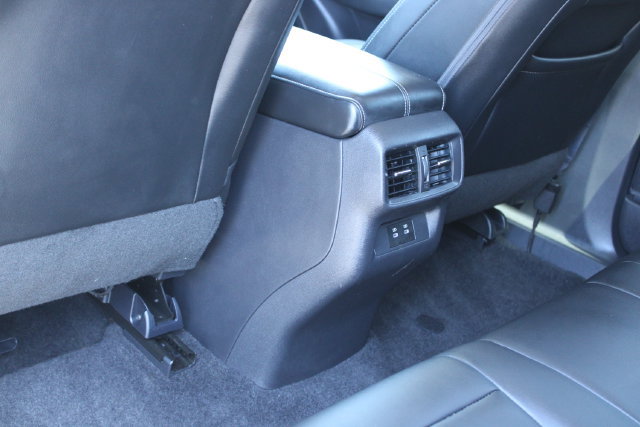Used 2025 Nissan Murano SV FWD image 33