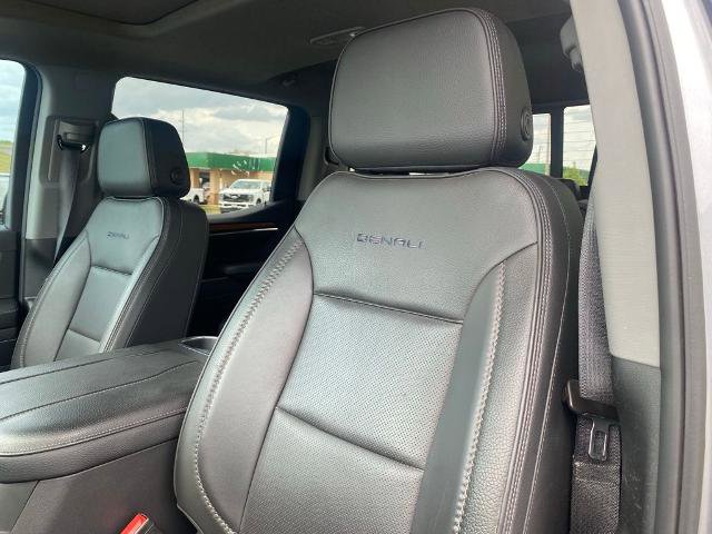 Used 2023 GMC Sierra 1500 Denali w/ Technology Package AWD/4WD image 11