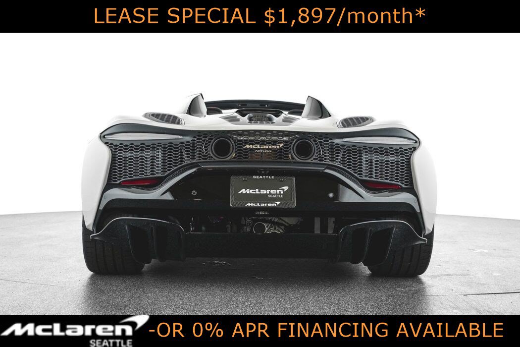 Used 2025 McLaren Artura Spider RWD image 41