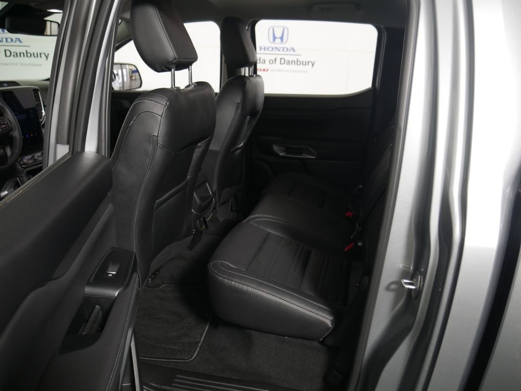 Used 2024 Ford Ranger Lariat w/ FX4 Off-Road Package image 12