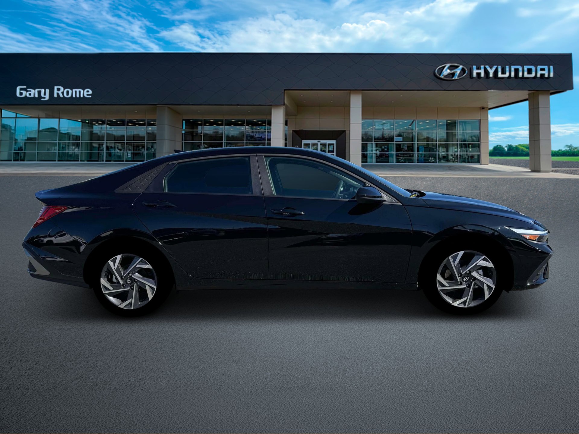New 2025 Hyundai Elantra SEL FWD image 9