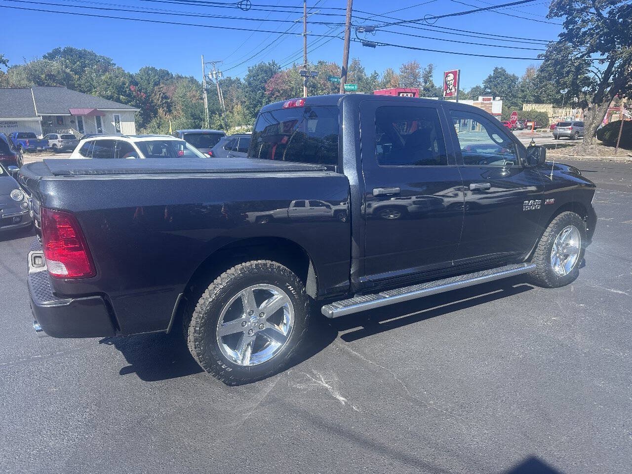 Used 2016 RAM 1500 Express AWD/4WD image 4