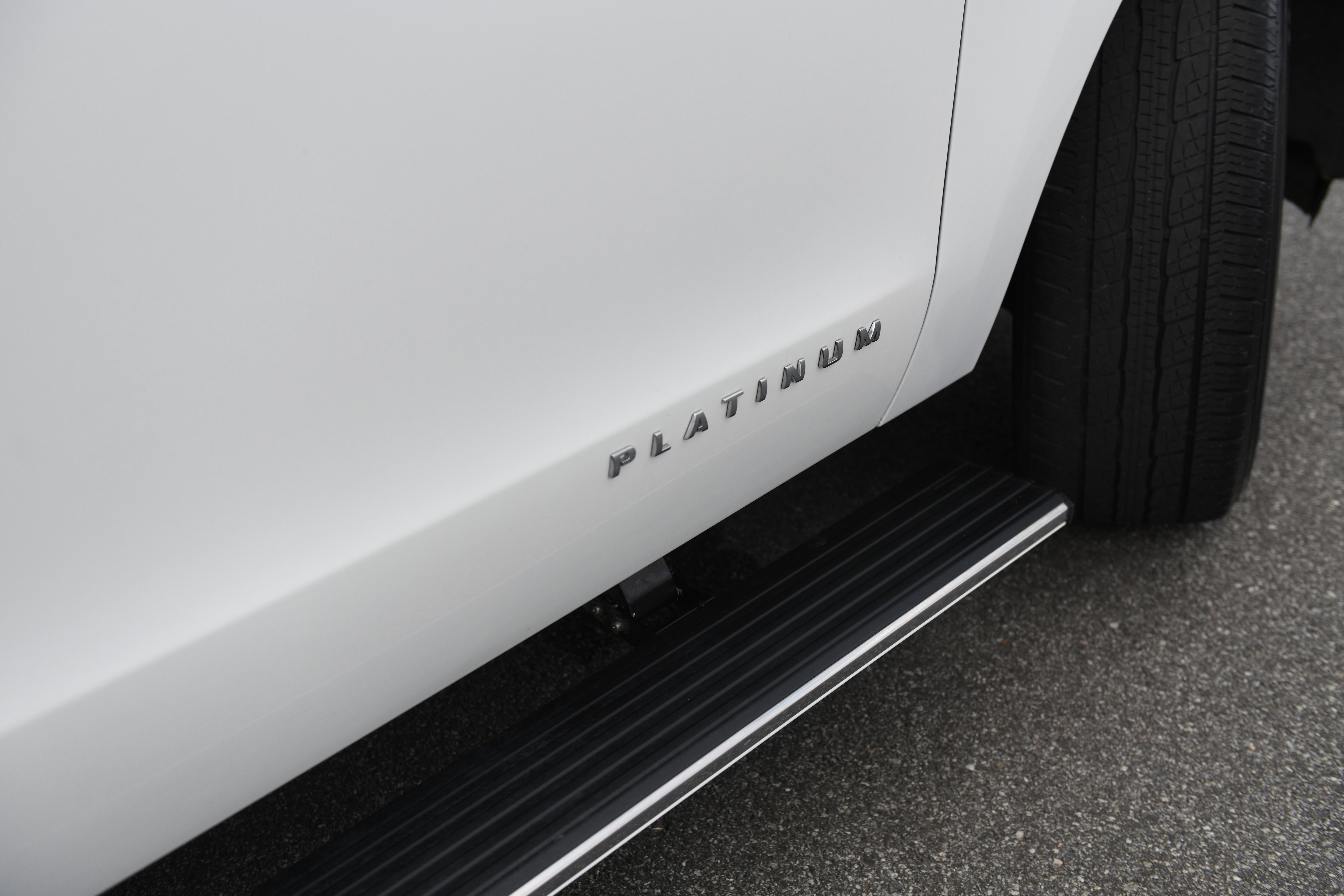 Used 2023 Ford Expedition Platinum RWD image 5