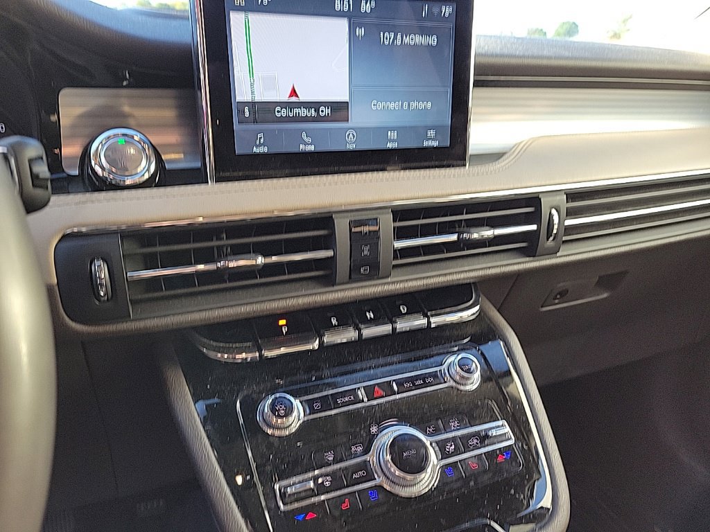 Used 2022 Lincoln Corsair AWD w/ Equipment Group 101A image 8