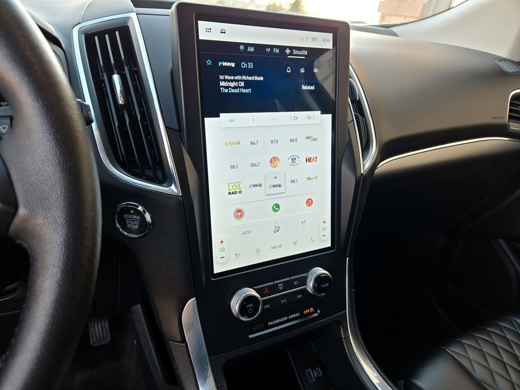 Used 2024 Ford Edge Titanium image 17