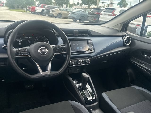 Used 2025 Nissan Versa SV FWD image 14