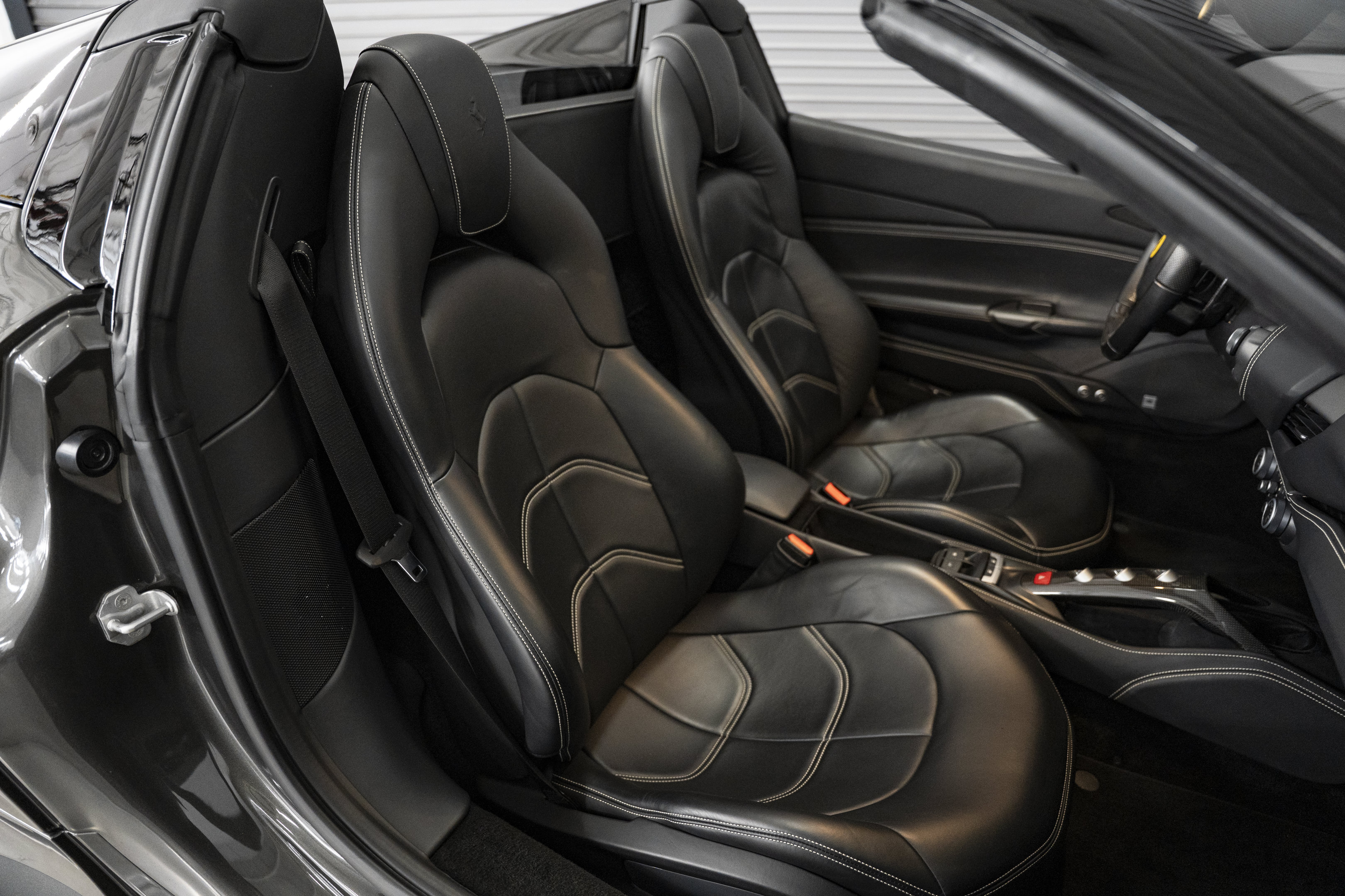 Used 2019 Ferrari 488 Spider RWD image 31