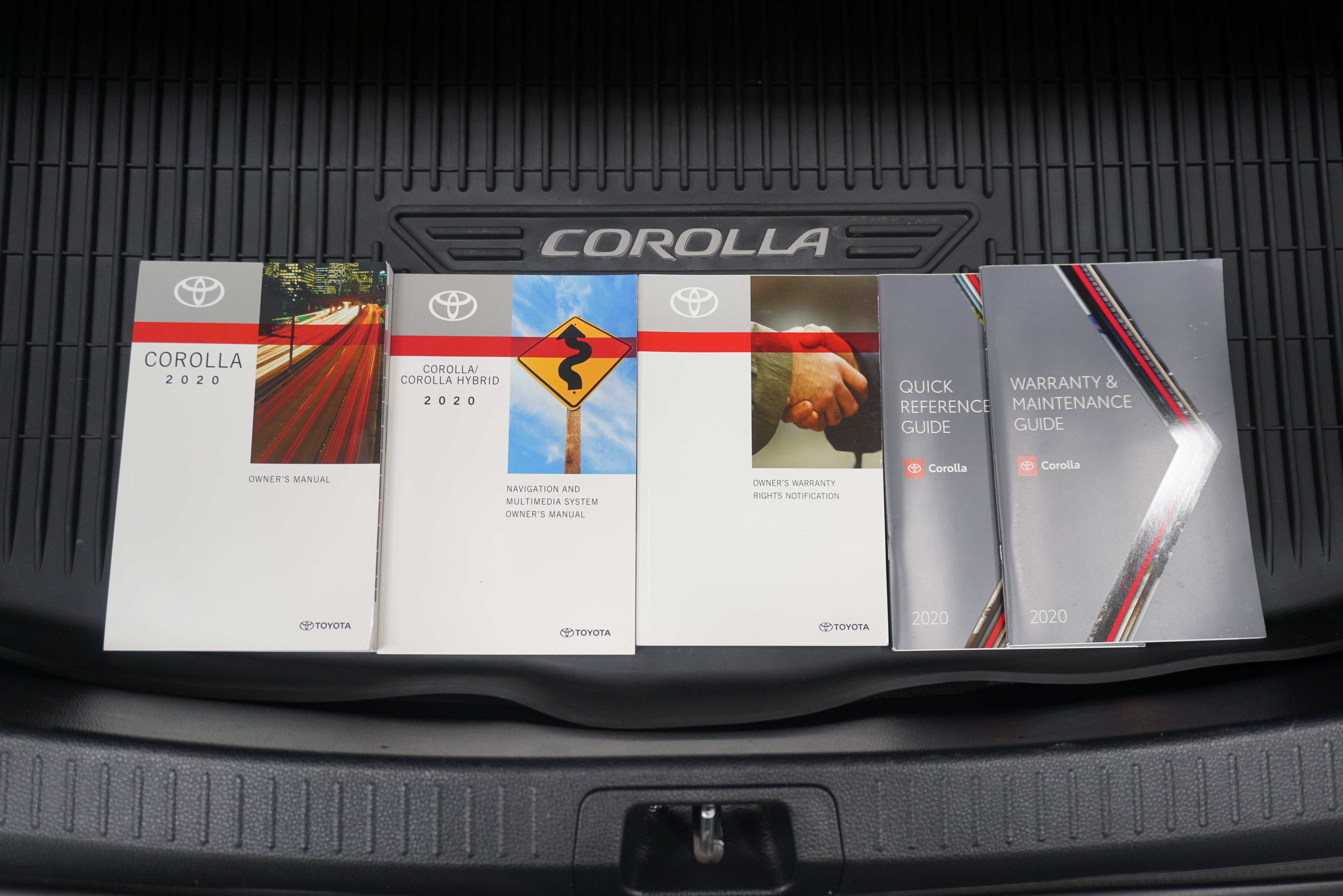 Used 2020 Toyota Corolla LE FWD image 21