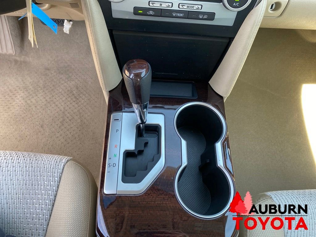 Used 2012 Toyota Camry XLE FWD image 29